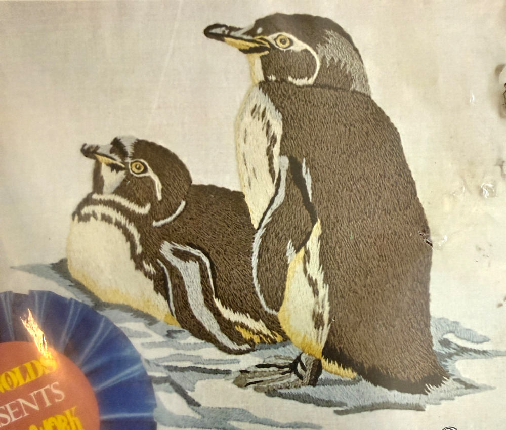 Reynolds Crewel Embroidery Kit Galapagos Penguin R621 Vintage Vanishing Species